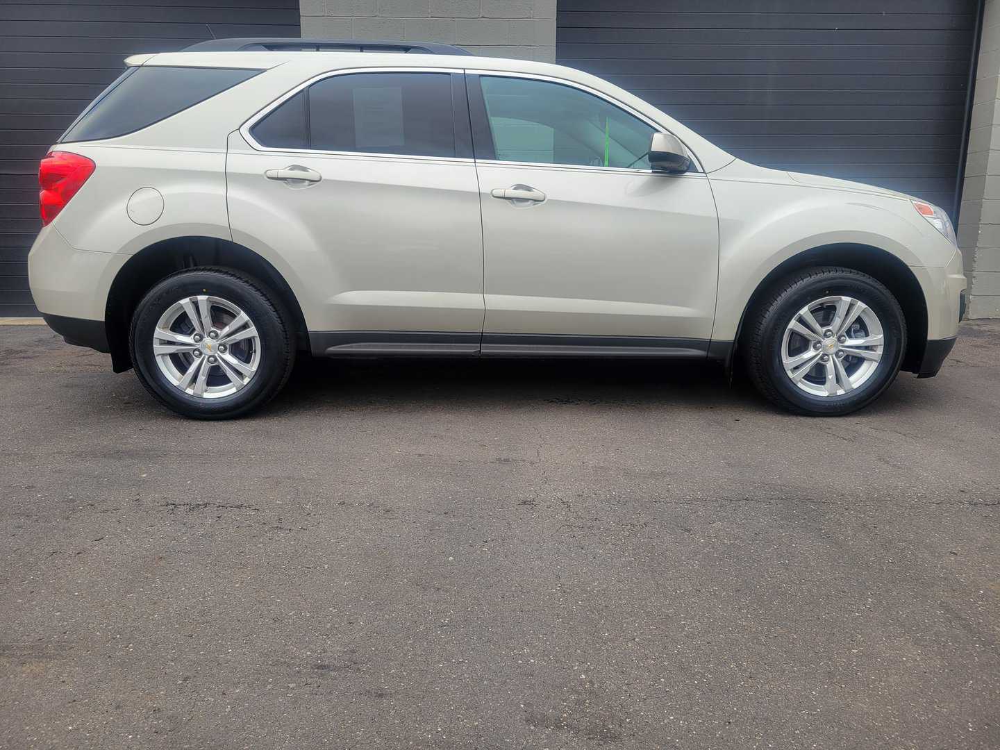 2013 Chevrolet Equinox Lt Is A Stylish And Reliable Vehicle From Chevrolet.